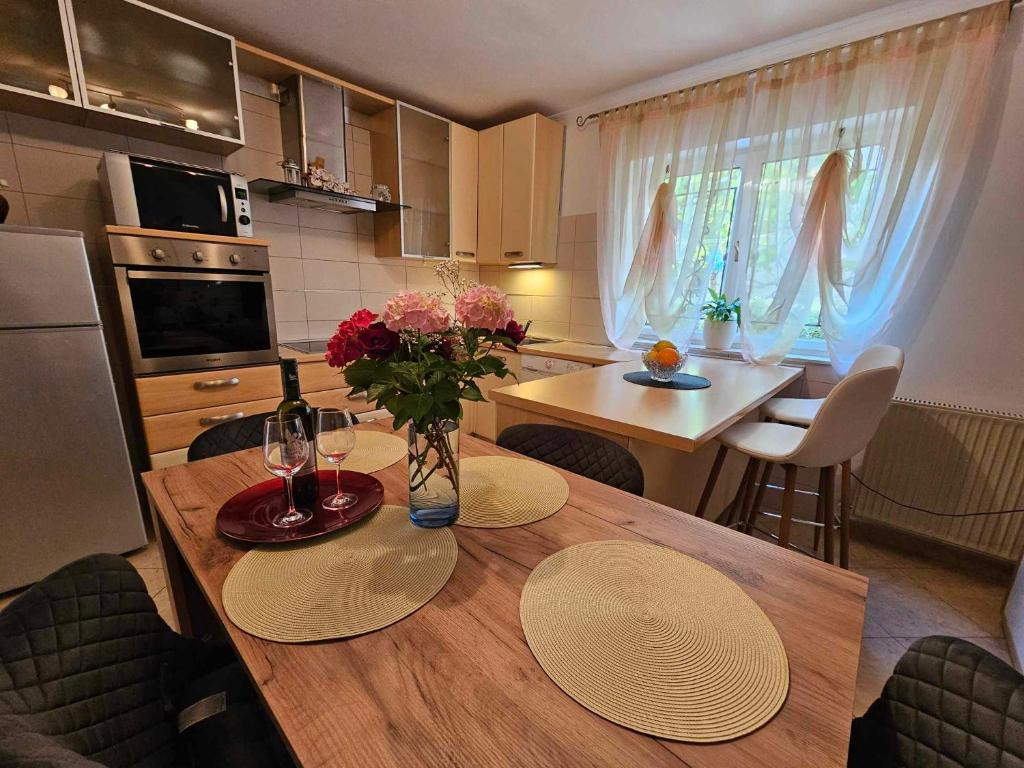 Savr&scaron;en obiteljski odmor blizu mora - Osjetite &scaron;arm romantične Istre, Apartmani Rita Novigrad Cittanova